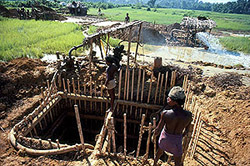 Ceylon Sapphire Gem Mining